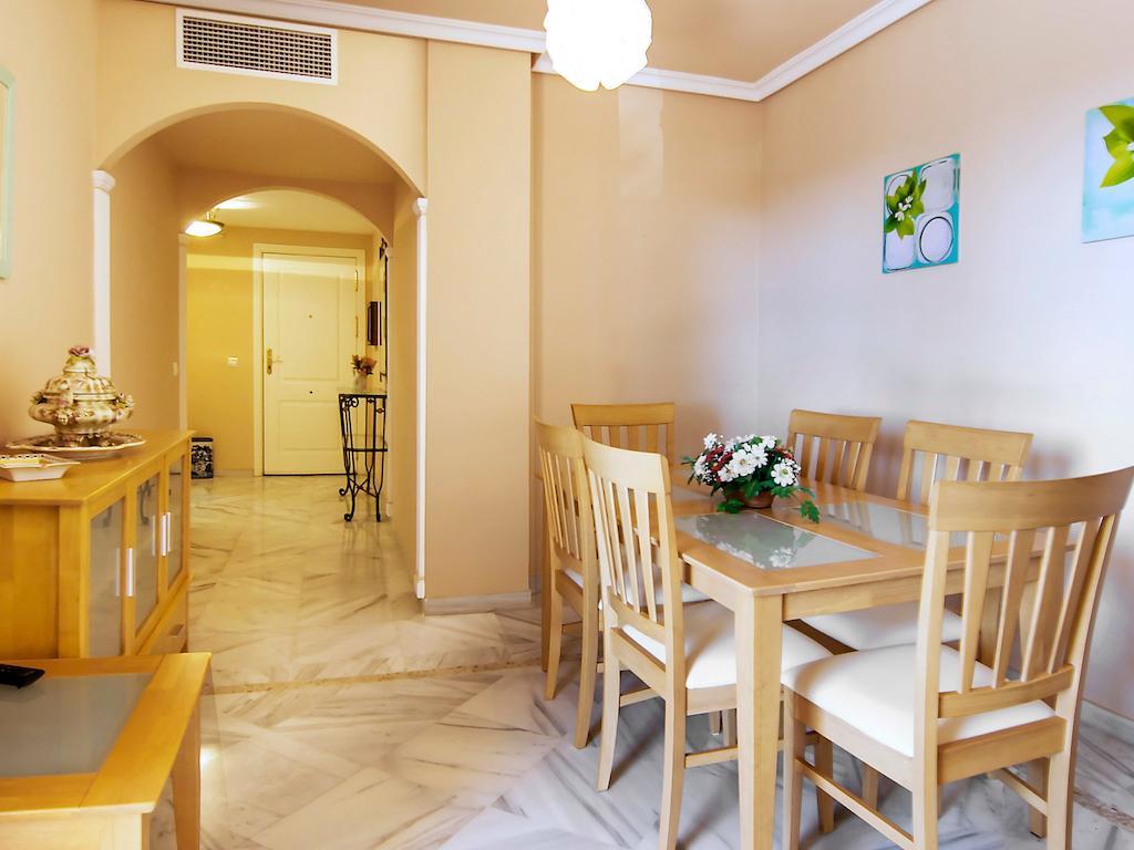 Lorcrimar Hotel Marbella Szoba fotó